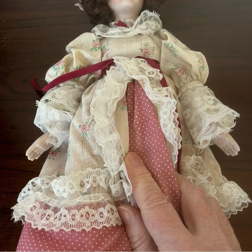 N/A porcelain doll