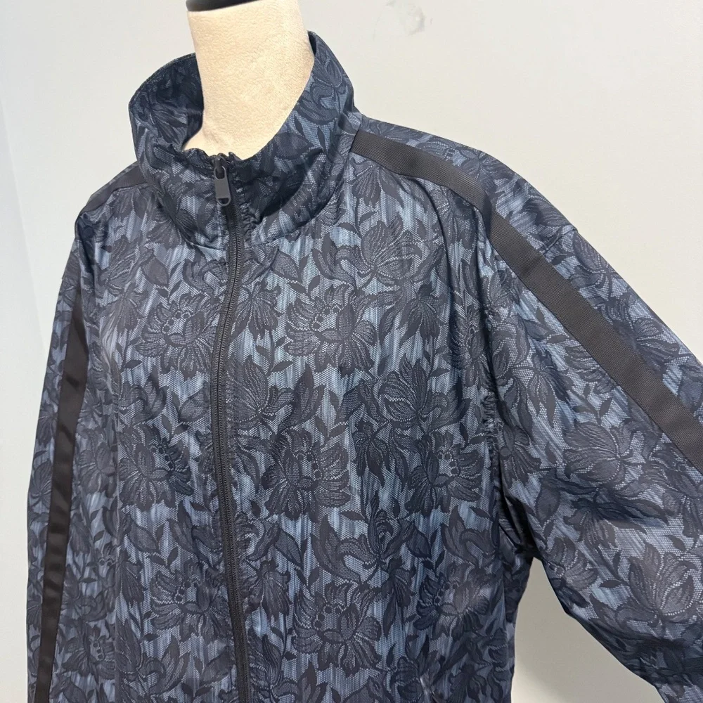 Athleta Women’s‎ Plus Sightseer Lace Jacket Sz 2X Windbreaker Blue Floral