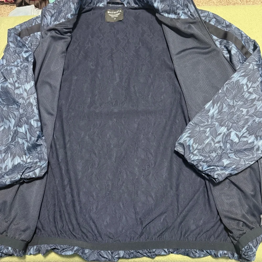Athleta Women’s‎ Plus Sightseer Lace Jacket Sz 2X Windbreaker Blue Floral