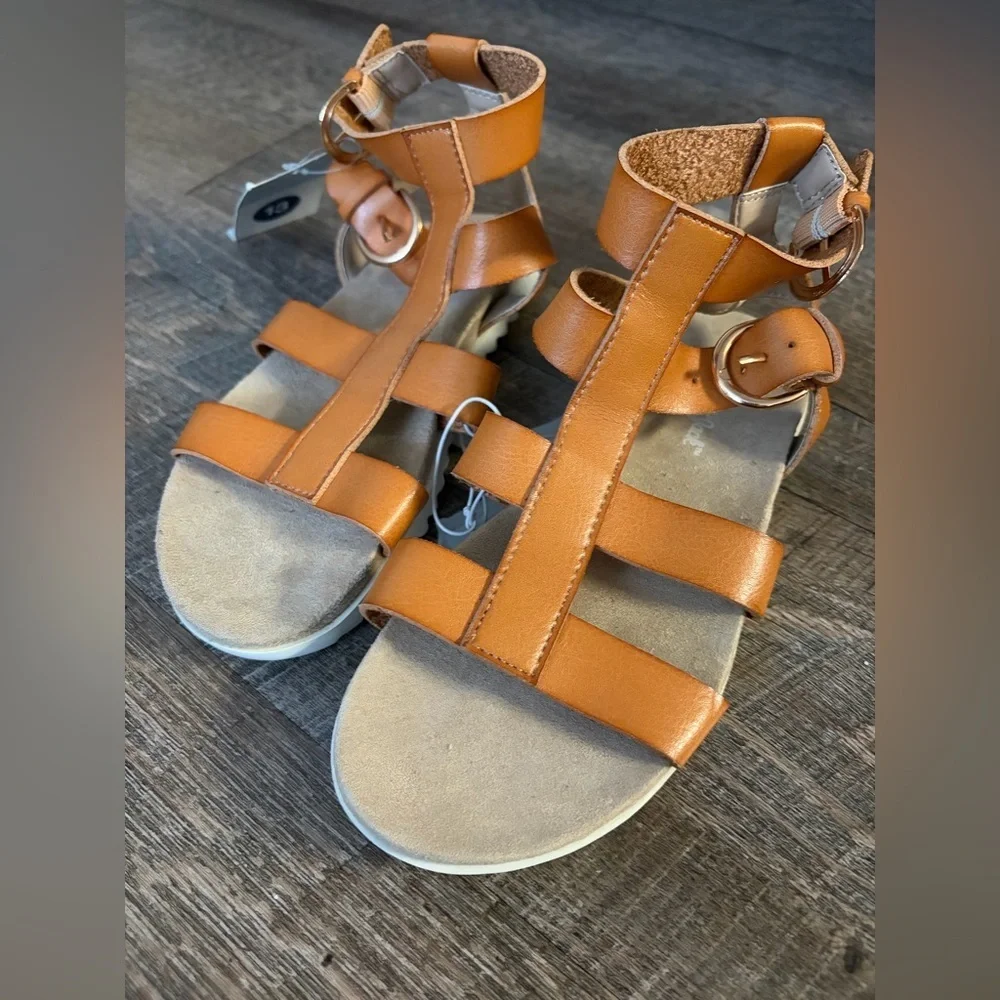 Cat & Jack stylish strappy