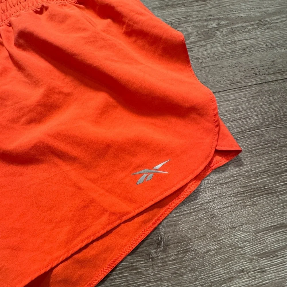 Reebok‎ Shorts Womens Medium Athletic Running Outdoor Elastic Waist Performance
