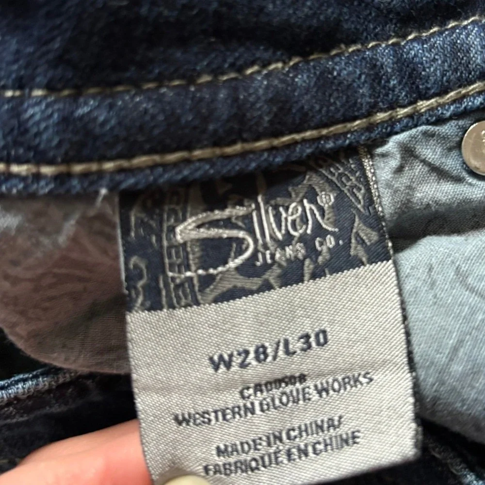 Silver Jeans curve five embroidery