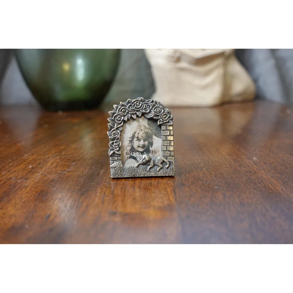 Vintage‎ miniature pewter picture frame ornate dollhouse accessory