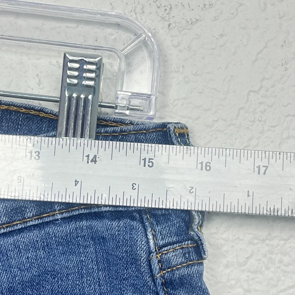 Levis levi 559