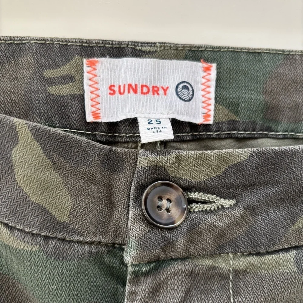 Sundry women striped