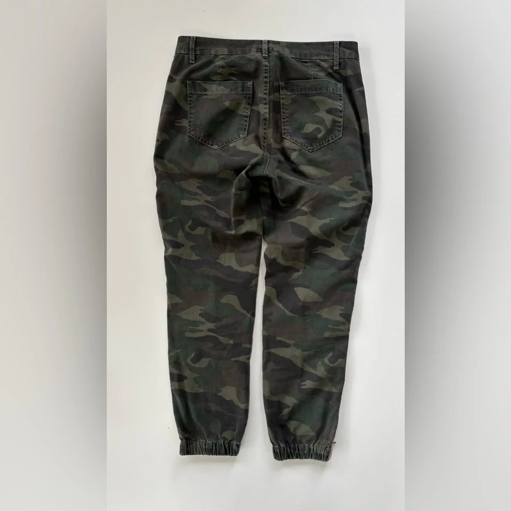 Sundry women striped