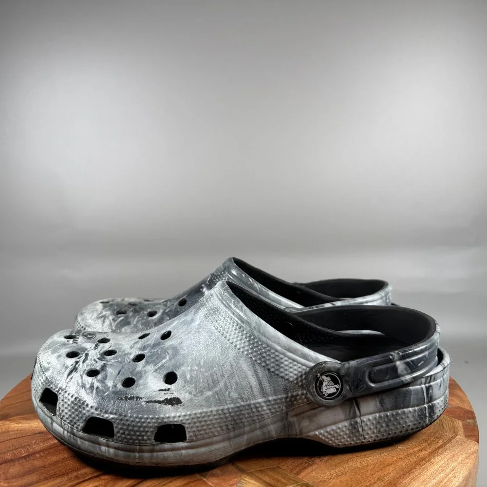 CROCS good used