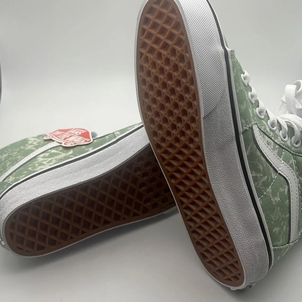 Vans Sk8-Hi Shoes casual sneaker shoe‎ NWT Women 5