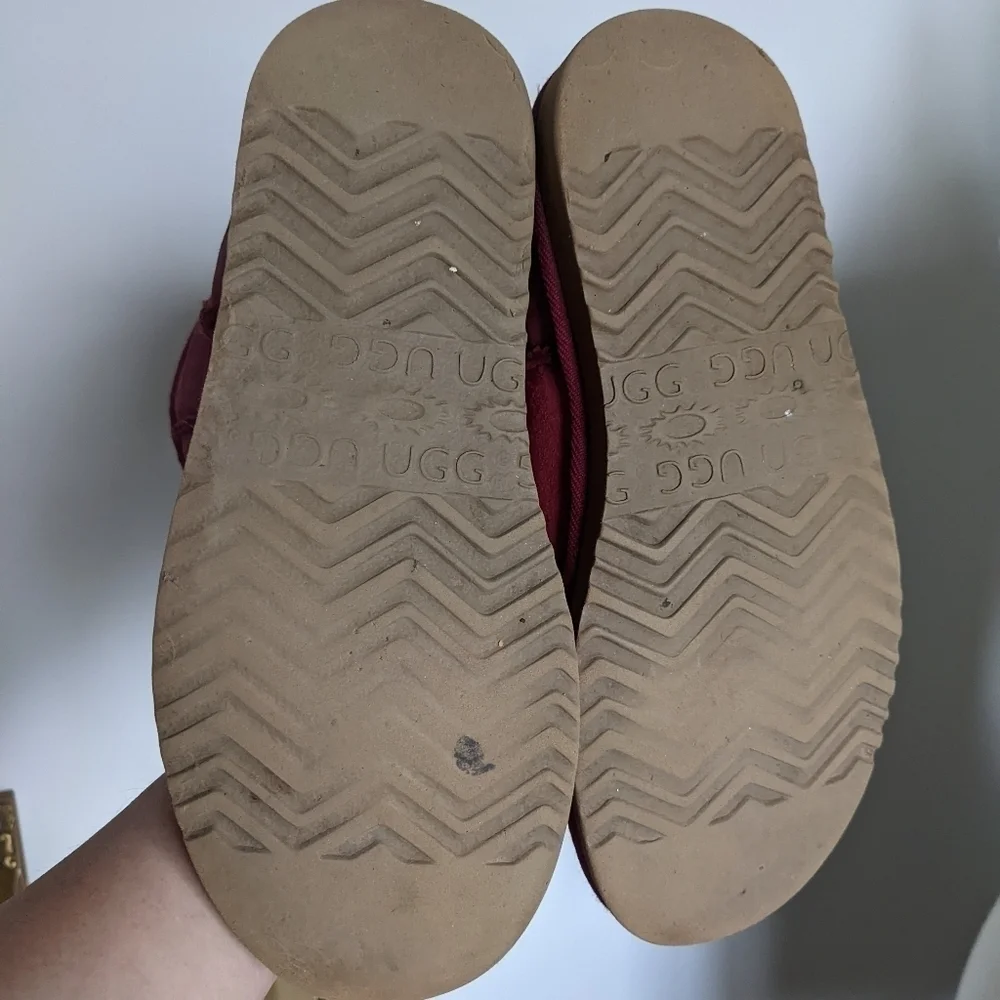 VINTAGE Short UGGs Cranberry Y2K  8