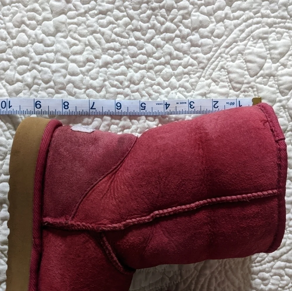VINTAGE Short UGGs Cranberry Y2K  8