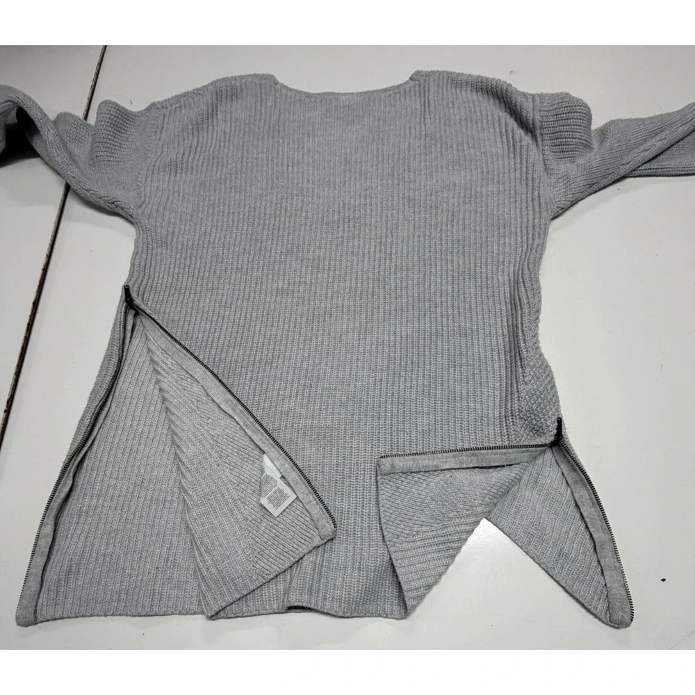 CAbi sweater womens