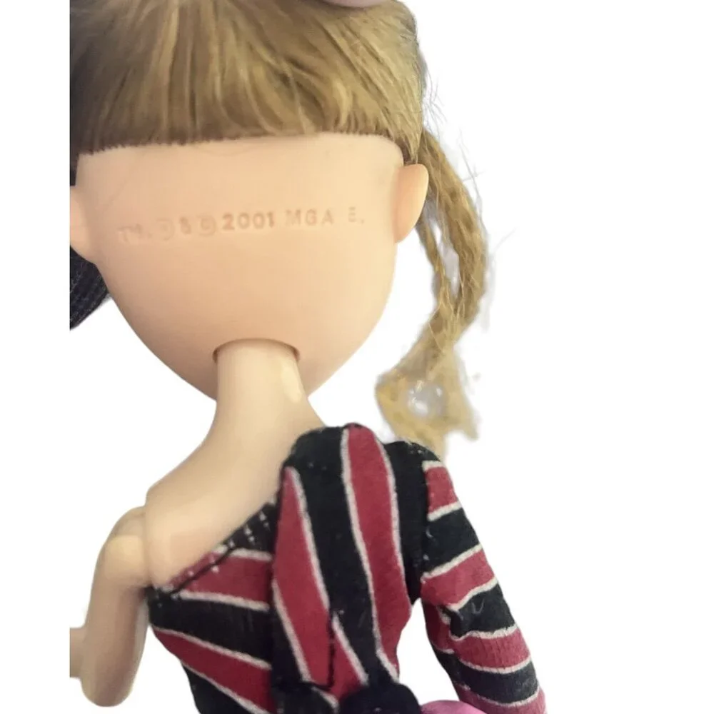 YASMIN Bratz 2001 MGA Entertainment Doll‎ Dressed