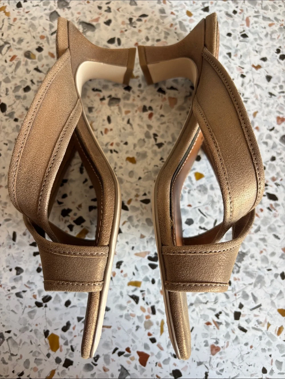 Donald J. Pliner elegant donald