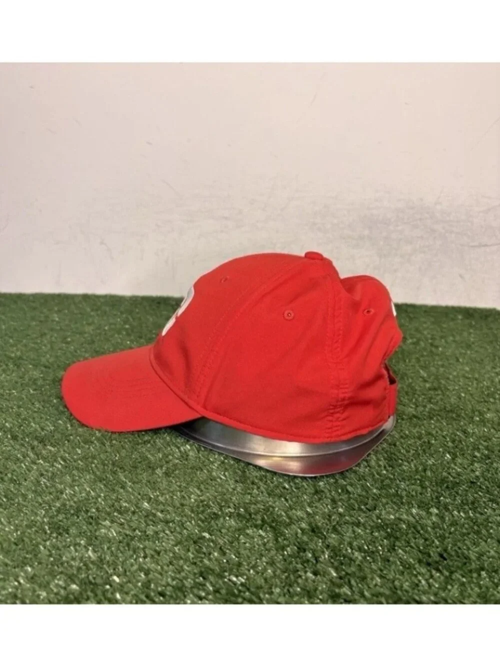 Dayton Flyers hat cap strap back red white nike legacy91 basketball lighweight