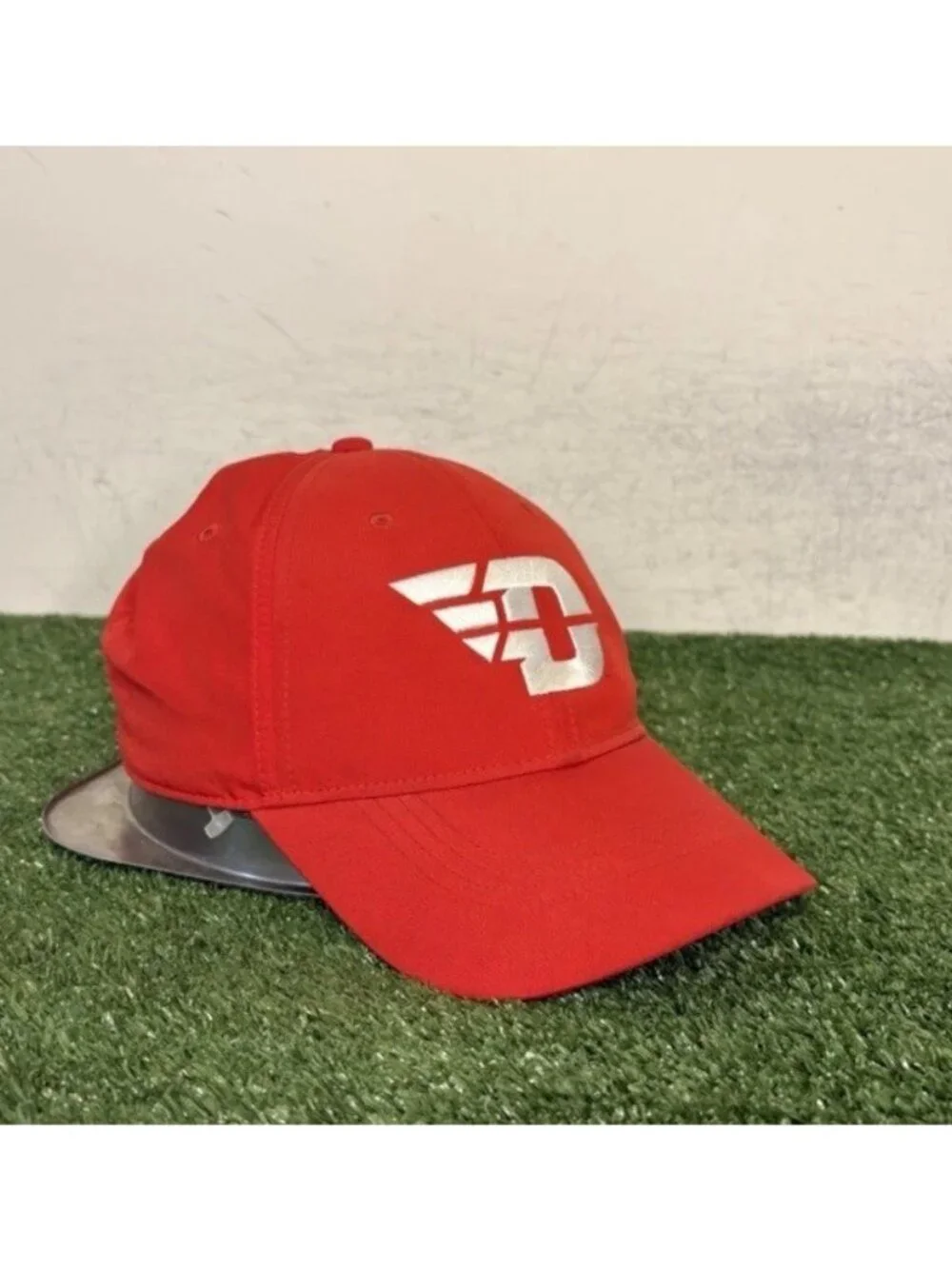 Dayton Flyers hat cap strap back red white nike legacy91 basketball lighweight