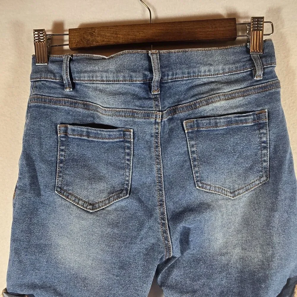 Extremely Me Kids Girls Denim Shorts Size 14  Gently Used