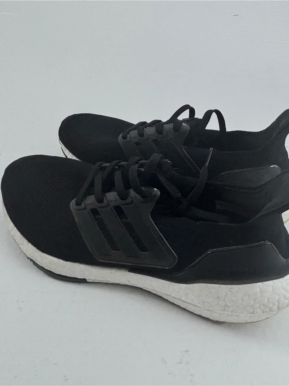 adidas lightweight athletic