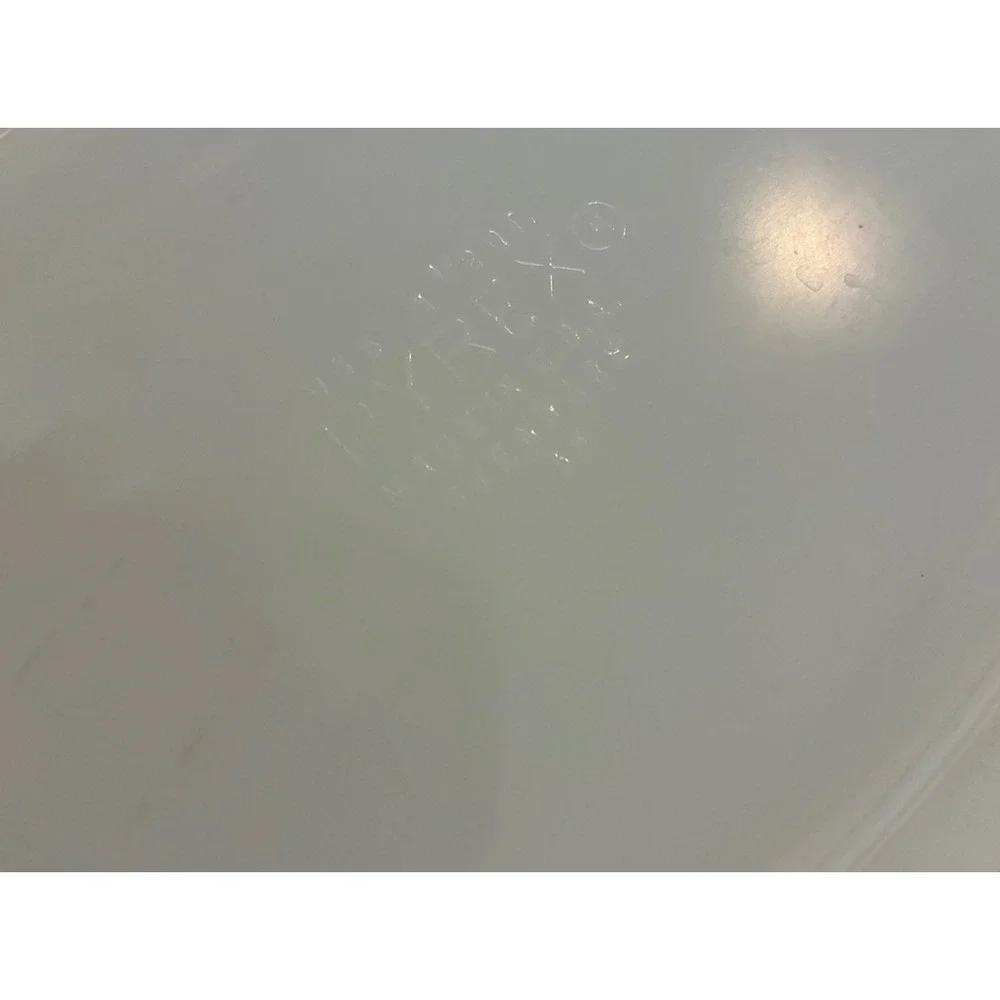 Pyrex Golden Honeysuckle Casserole Dish No. 033. 1-1/2 Quart Vintage *no‎ lid