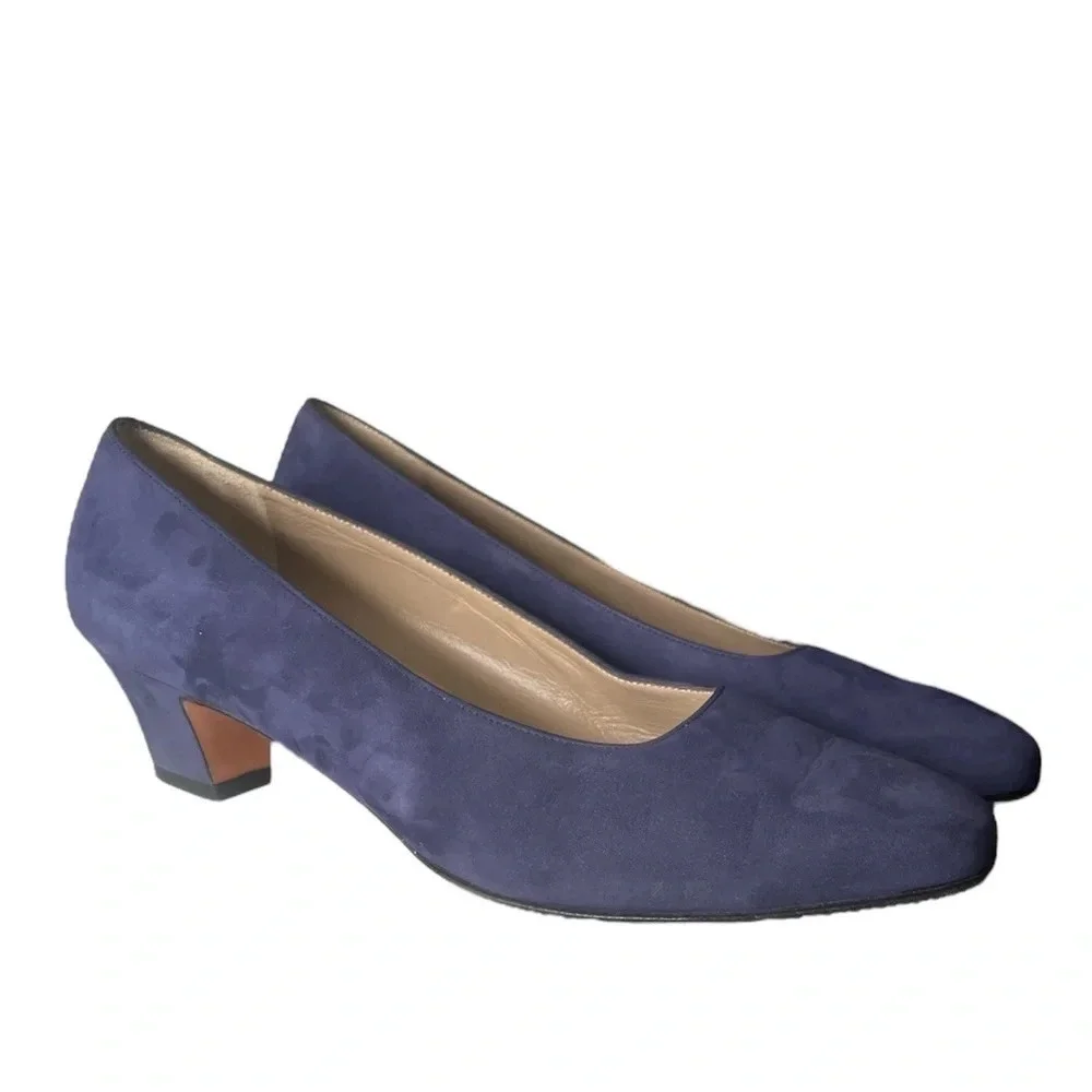 Salvatore Ferragamo very good