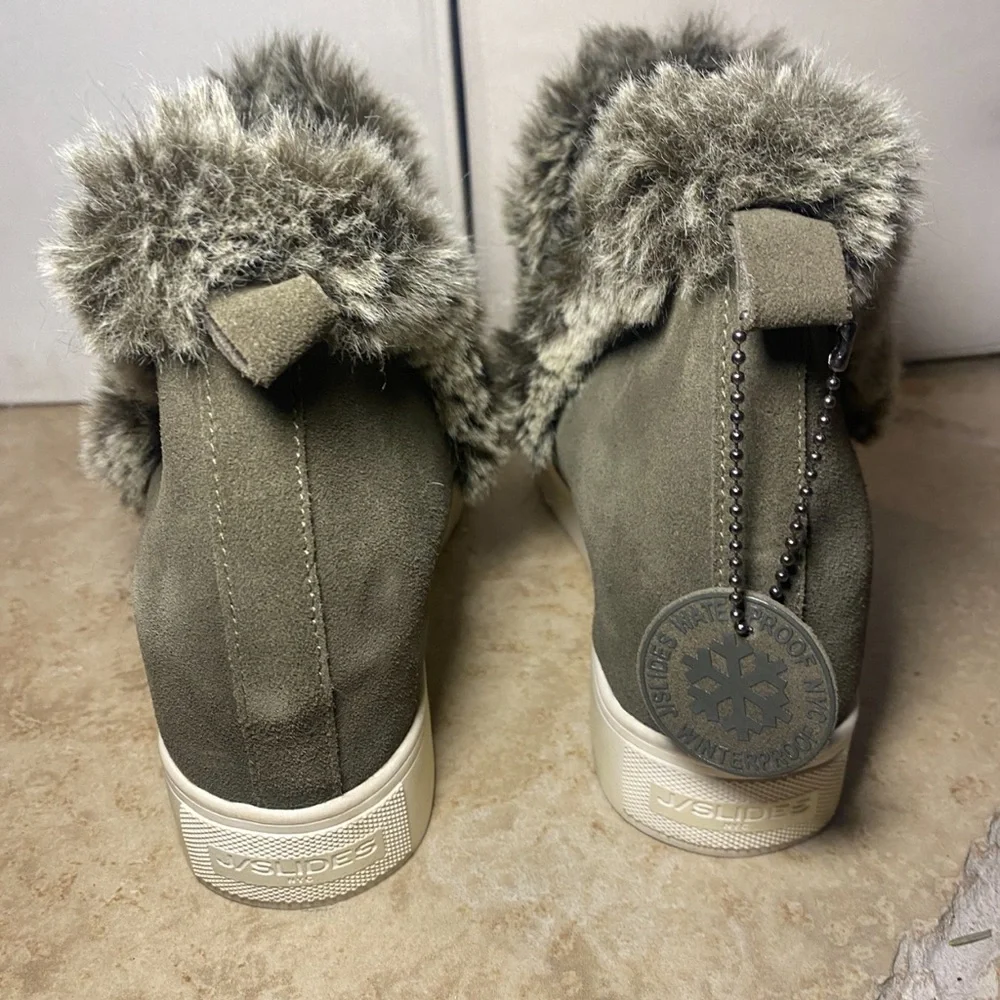 J/SLIDES cozy suede