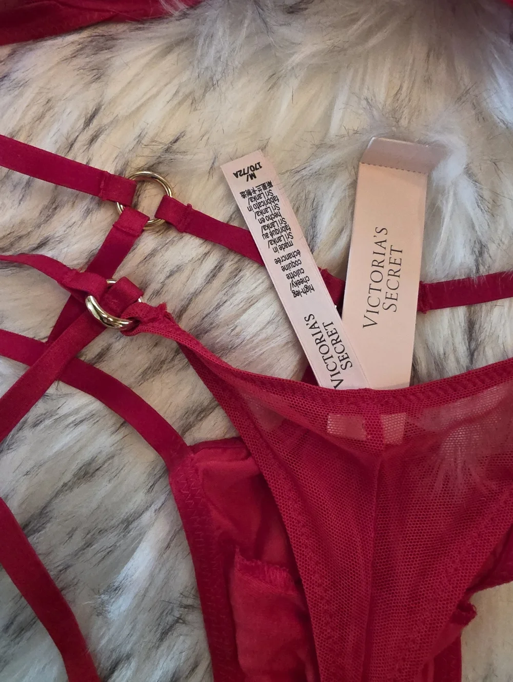 Victorias Secret angel leg