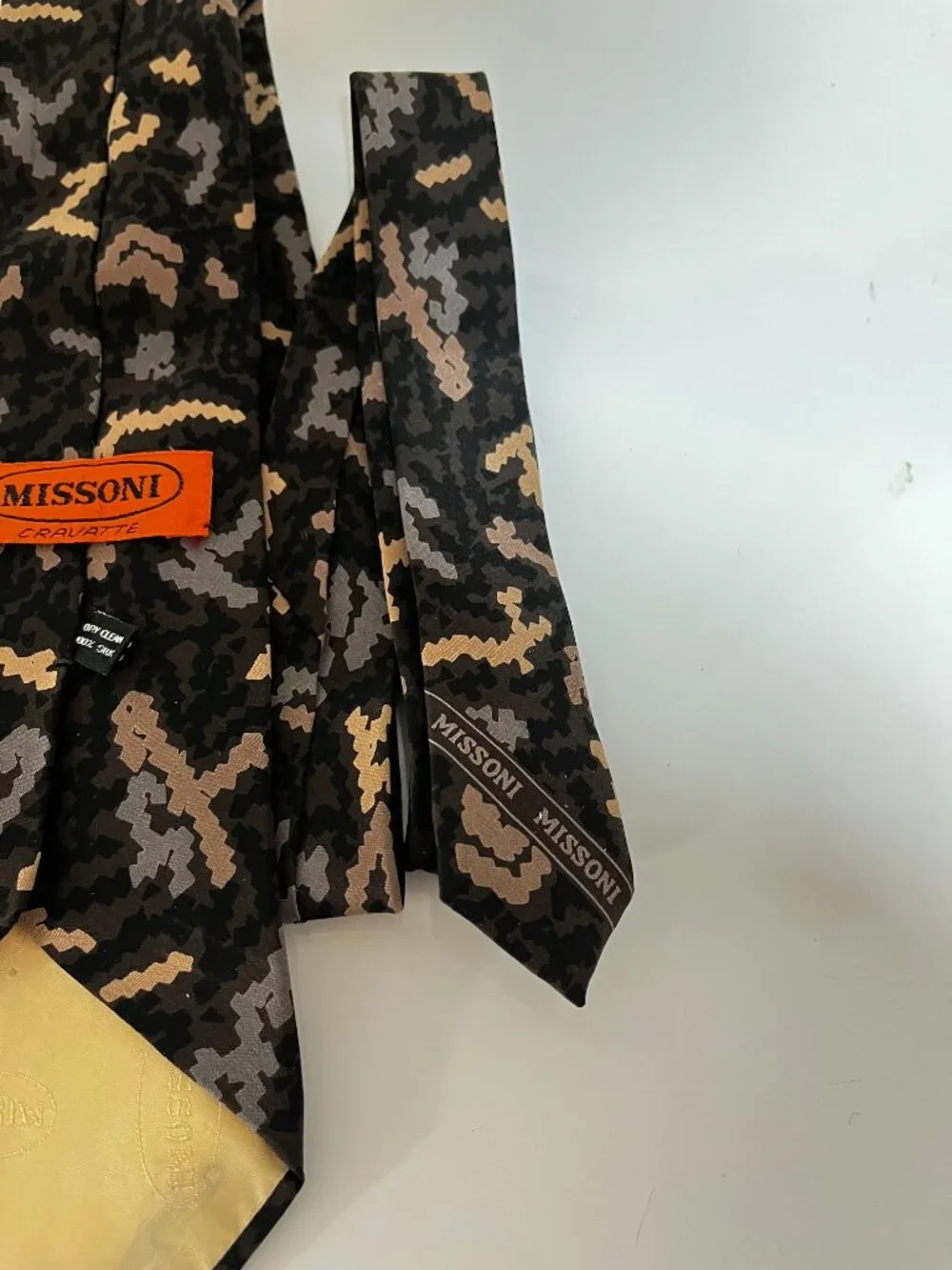 MISSONI Cravatte SPAIN Mens Tie preowned very