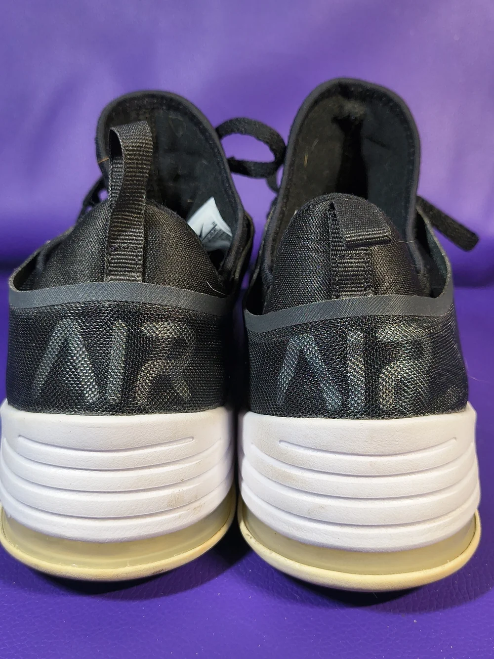 Nike women’s black