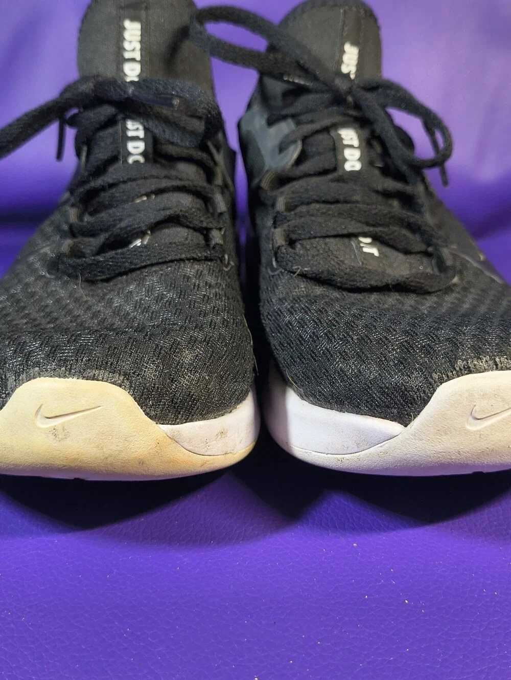 Nike women’s black