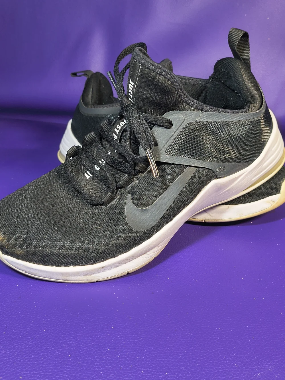 Nike women’s black