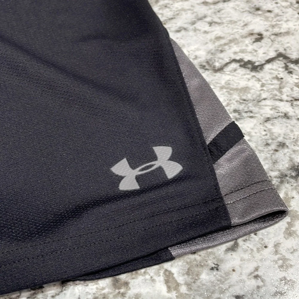 Under Armour youth fitting size