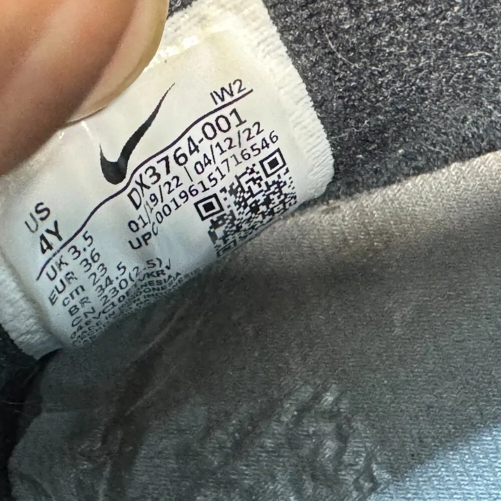 Nike size 4y