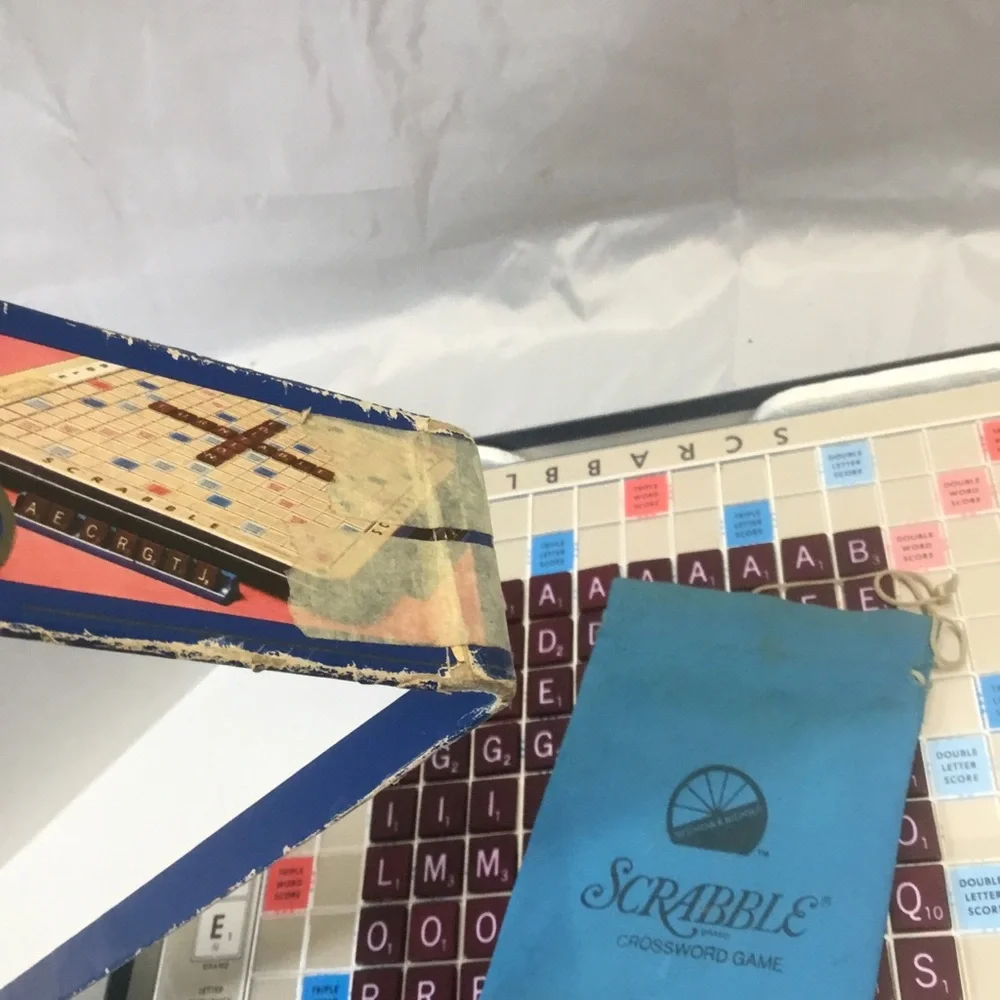 Selchow & Righter box blue