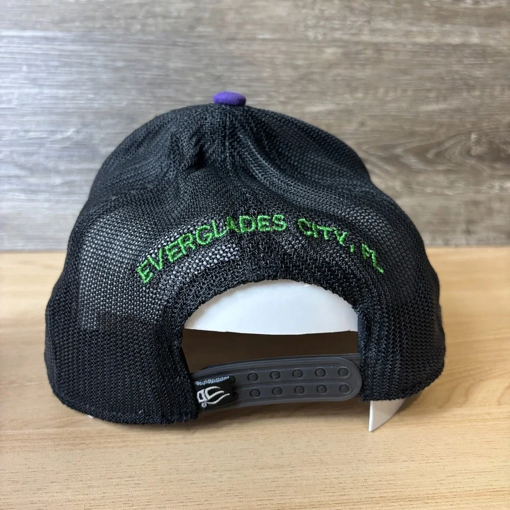 outdoor cap Company please any