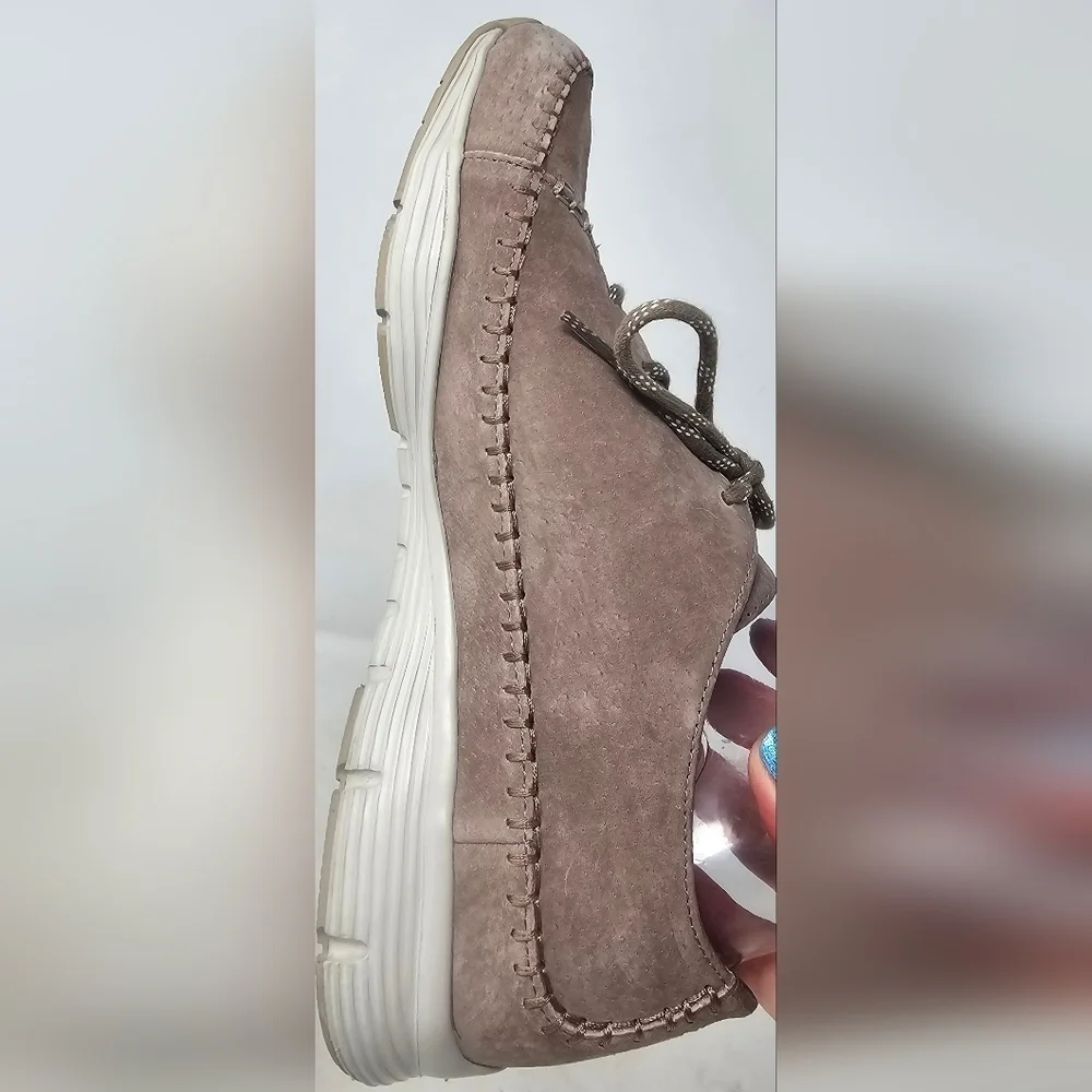 Skechers excellent like
