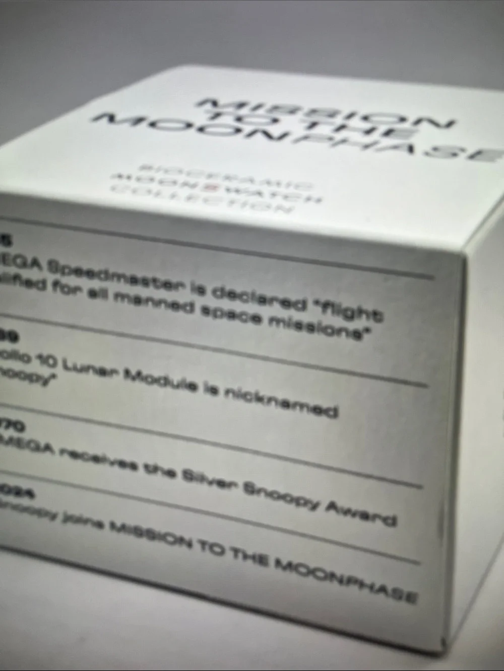 Swatch X Omega Moonswatch Snoopy Mission to the Moonphase White Men's Watch.