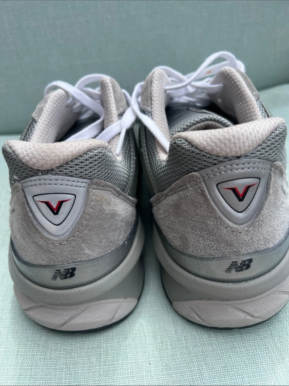 New Balance light grey