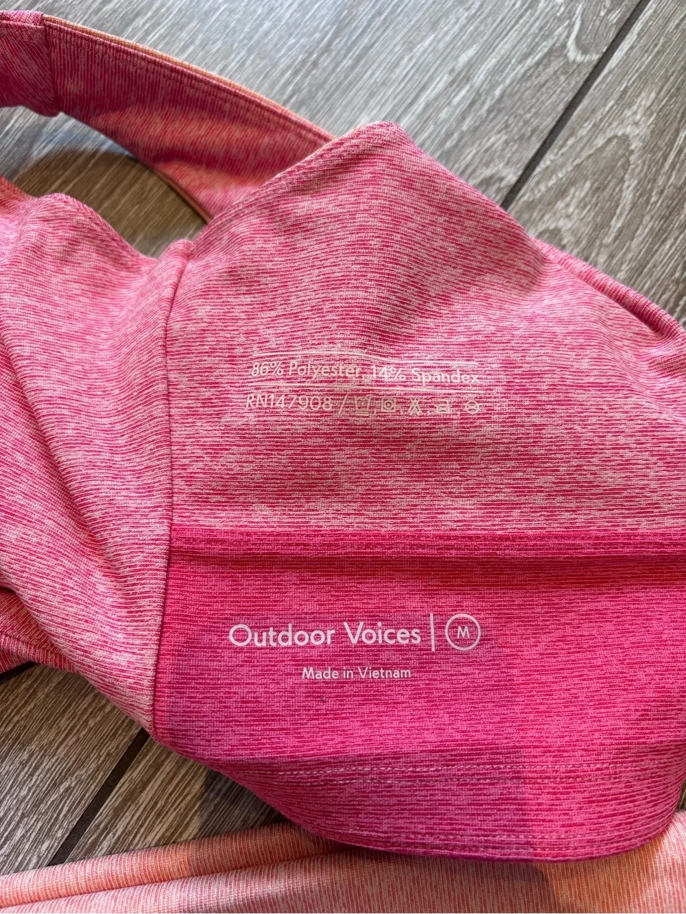 Outdoor Voices Pink Colorblock Leggings (L) with Matching Crop (M)