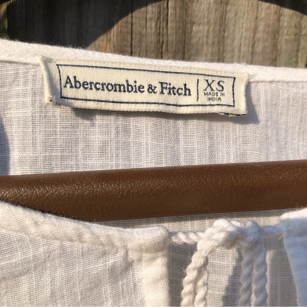 Abercrombie & Fitch Eyelet Long Balloon Puff Sleeve Tie Front Cotton Blouse XS