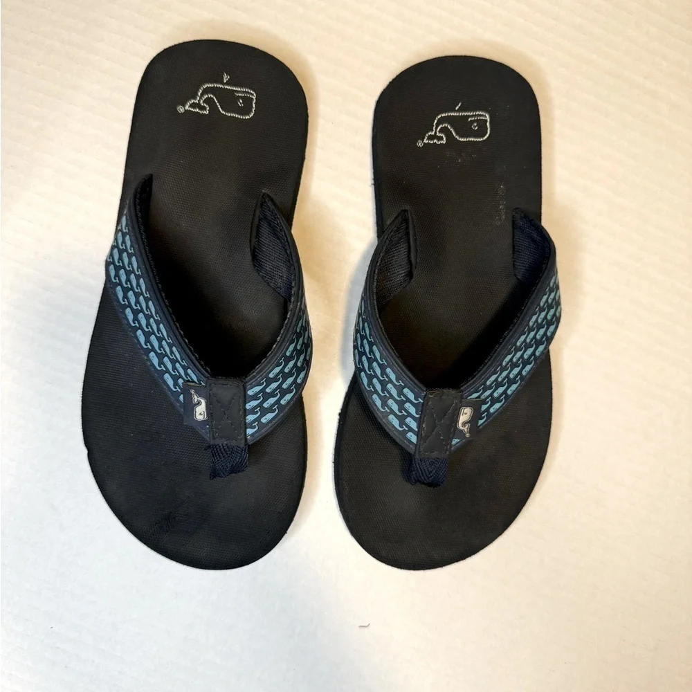 Vineyard Vines used flip