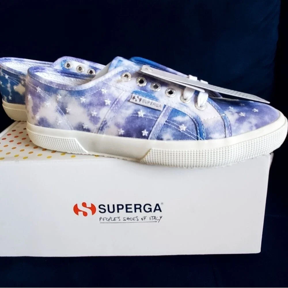 Superga comfort fit comes