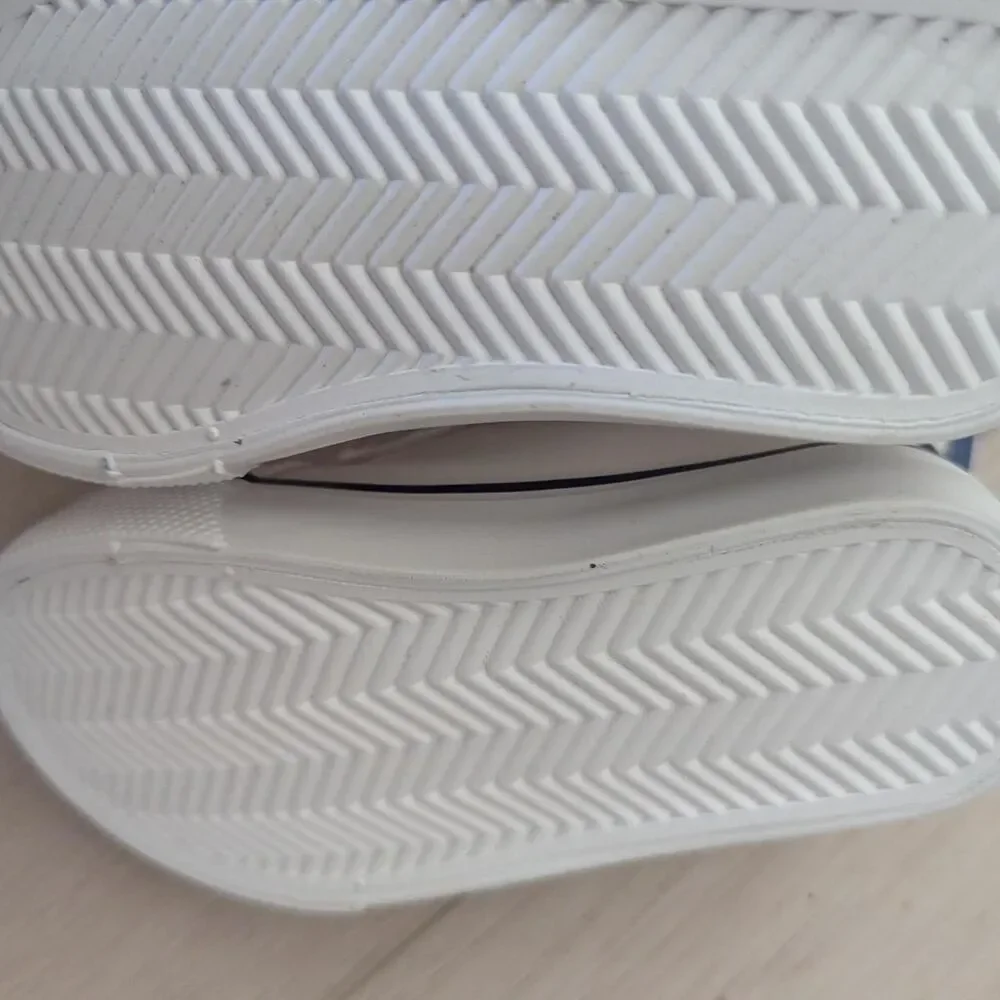 Sperry white kids