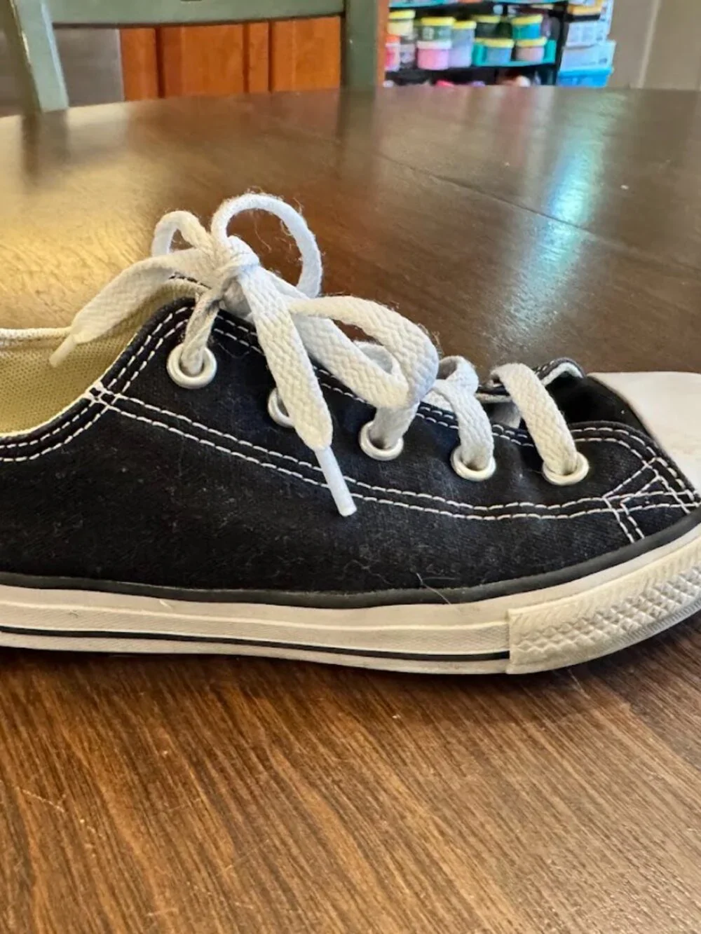 Converse All Star Chuck Taylor Youth Size 2 Shoes Black White Low Top Sneakers