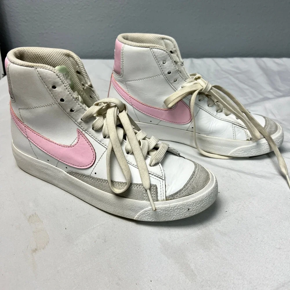 Nike blazer mid