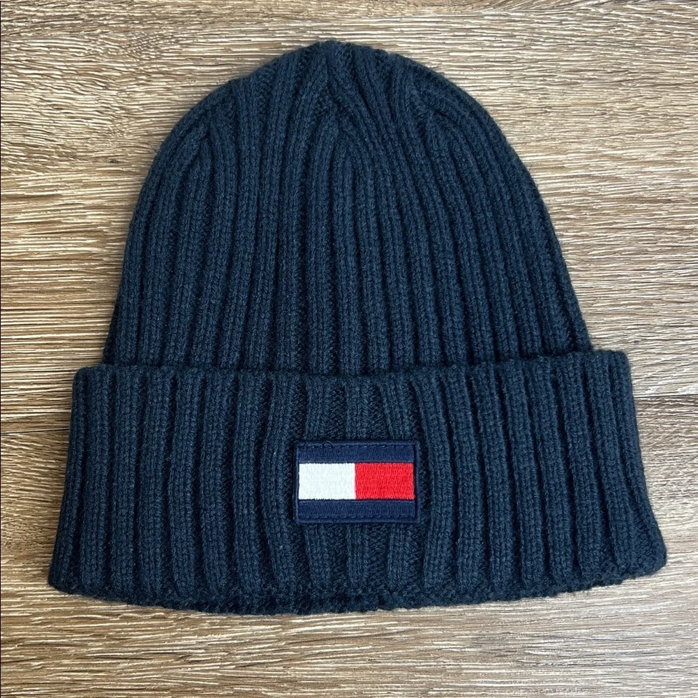 💙 Tommy Hilfiger Navy Blue Ribbed Knit Beanie | One Size