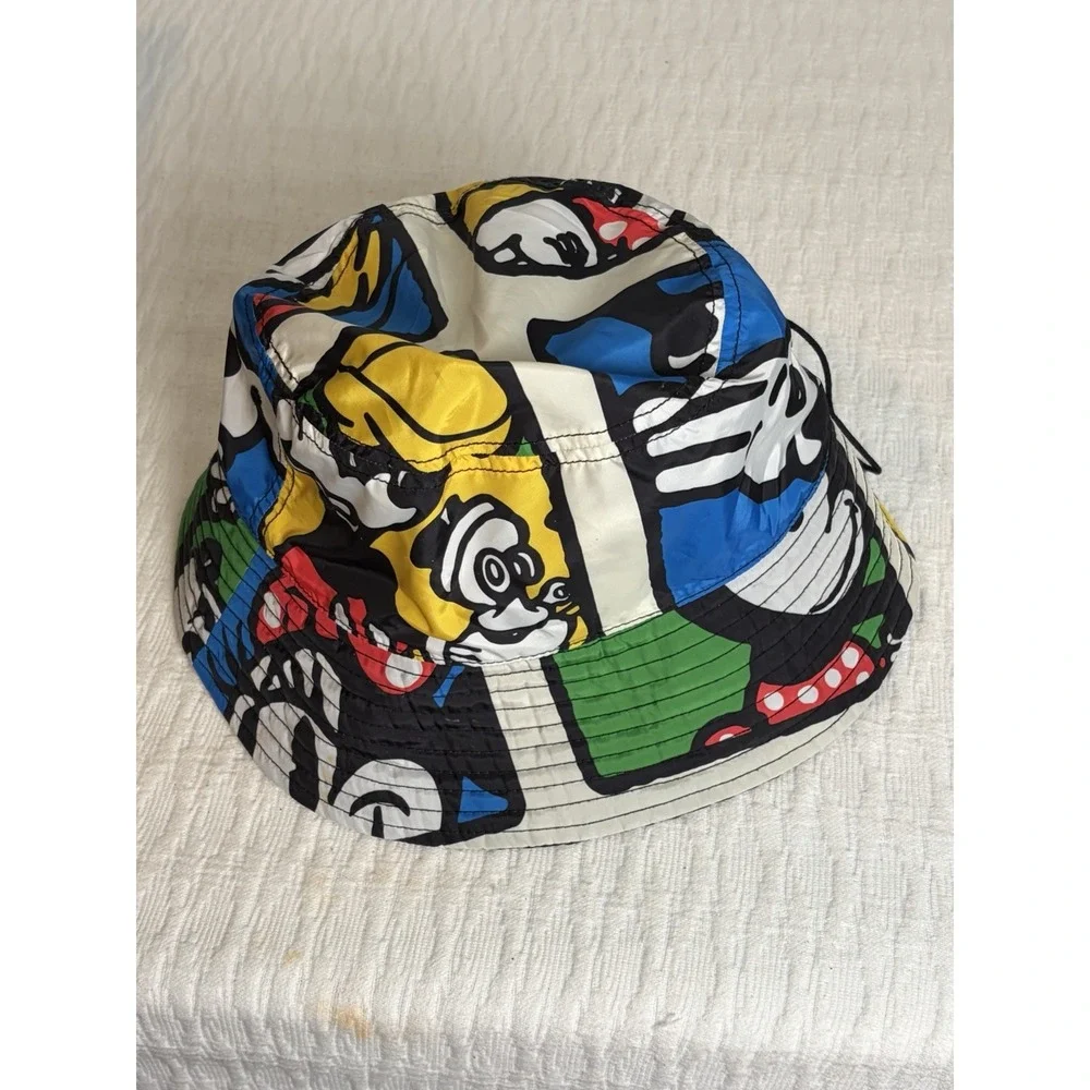 PERFECT MICKEY MOUSE REVERSABLE LEVI'S UNISEX BUCKET HAT, Size X