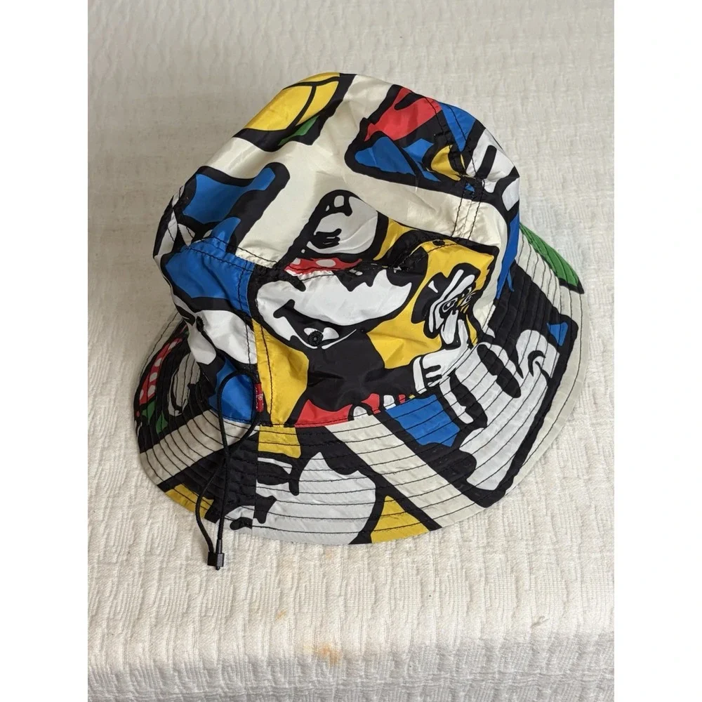 PERFECT MICKEY MOUSE REVERSABLE LEVI'S UNISEX BUCKET HAT, Size X