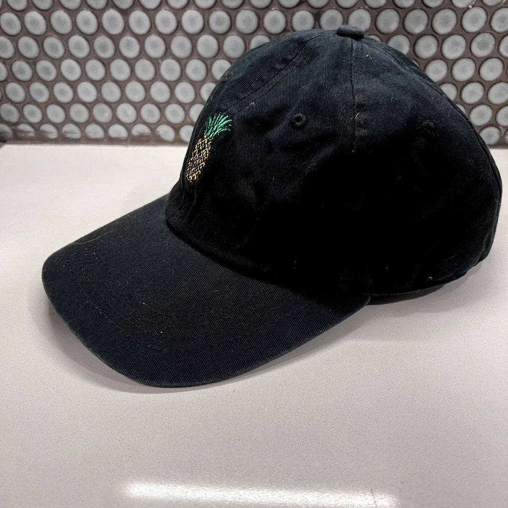 The Unbranded Brand socialflare curated