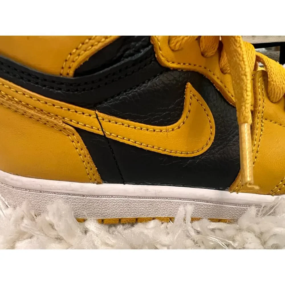 Nike Jordan High 2Y Unisex Basketball Street Shoe Black Yellow EUC Classic Style