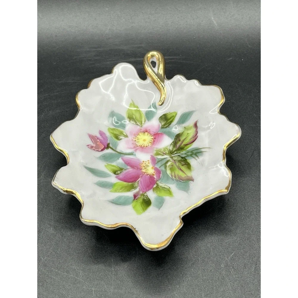 Lenox leaf shaped