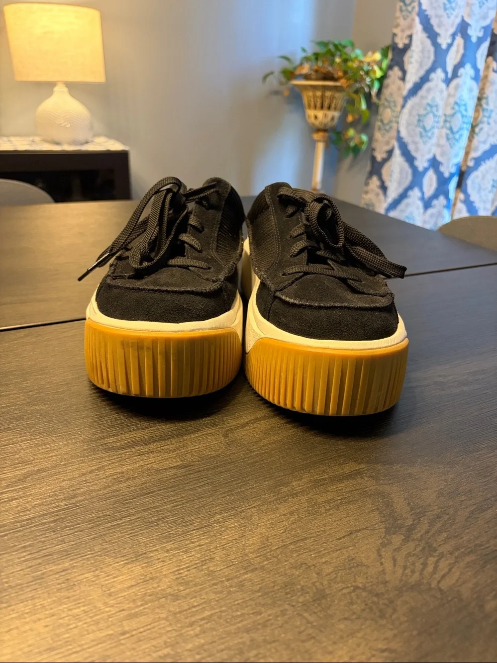 UGG EZ-Duzzit Platform Suede Mule Black Women's Size 10 EUC
